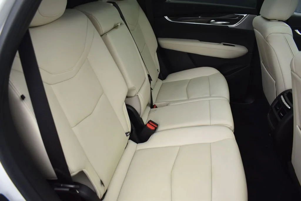 Certified Used 2023 Crystal White Tricoat Cadillac Sport image 32