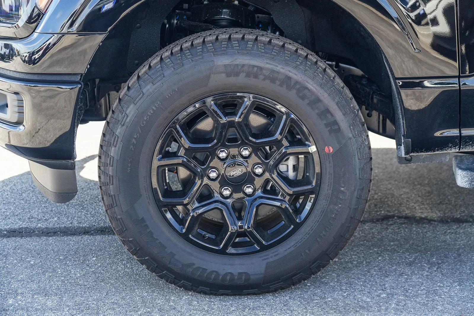 New 2026 Agate Black Metallic Ford XLT image 10