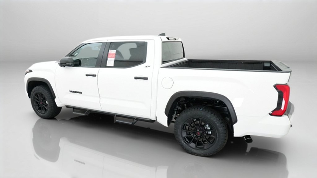 2026 Toyota Tundra SR5 - Photo 15