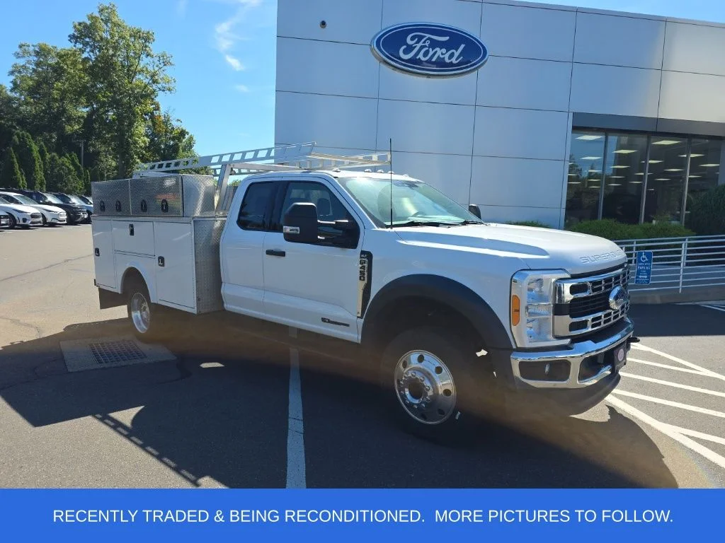 Used 2023 White Ford XLT image 1