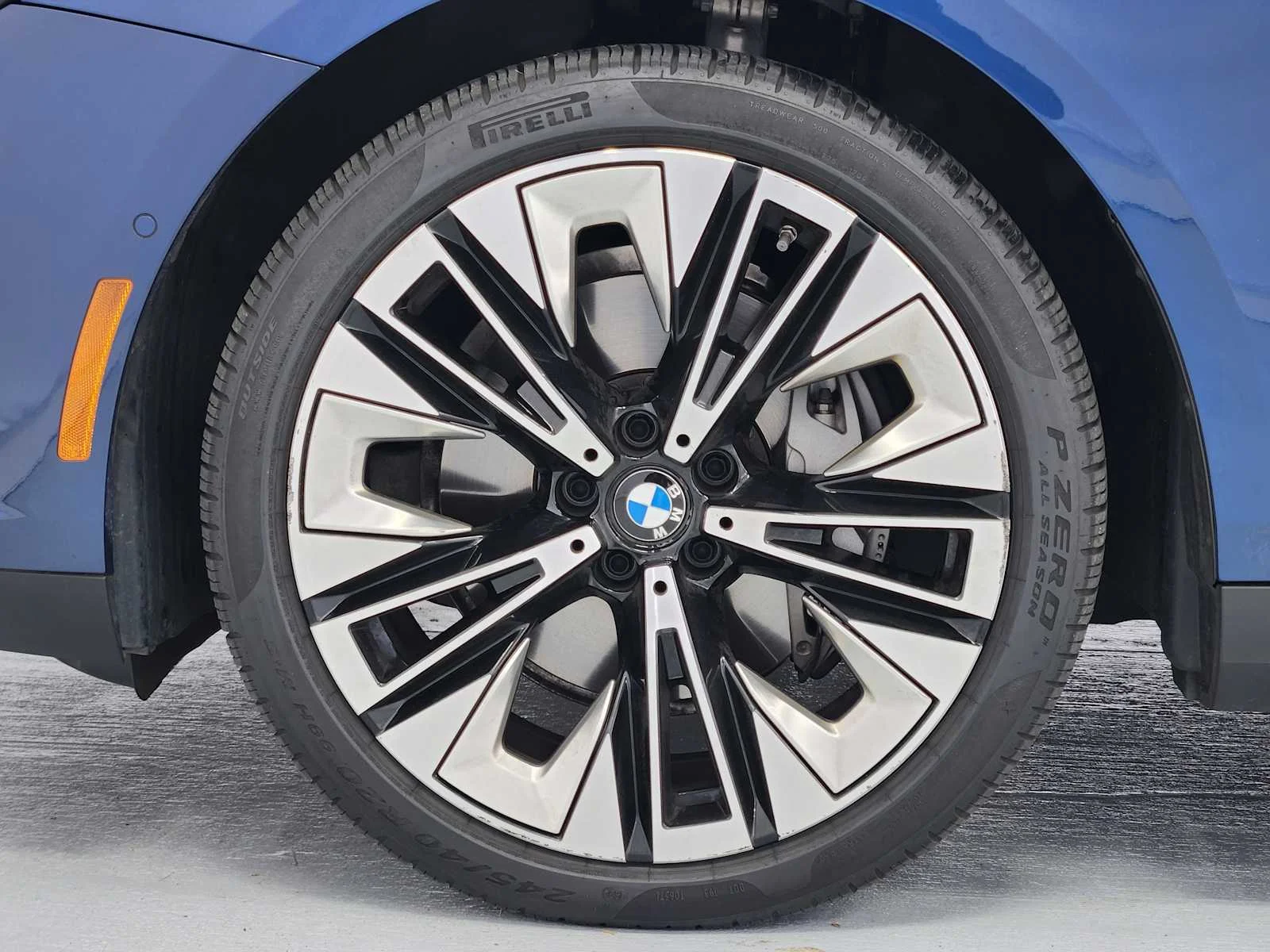 Certified Used 2026 Phytonic Blue Metallic BMW 540i xDrive image 7