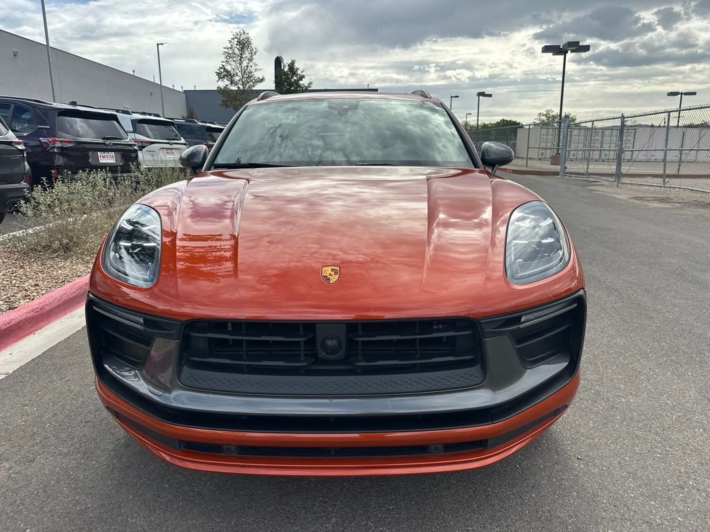 Used 2024  Porsche T image 2