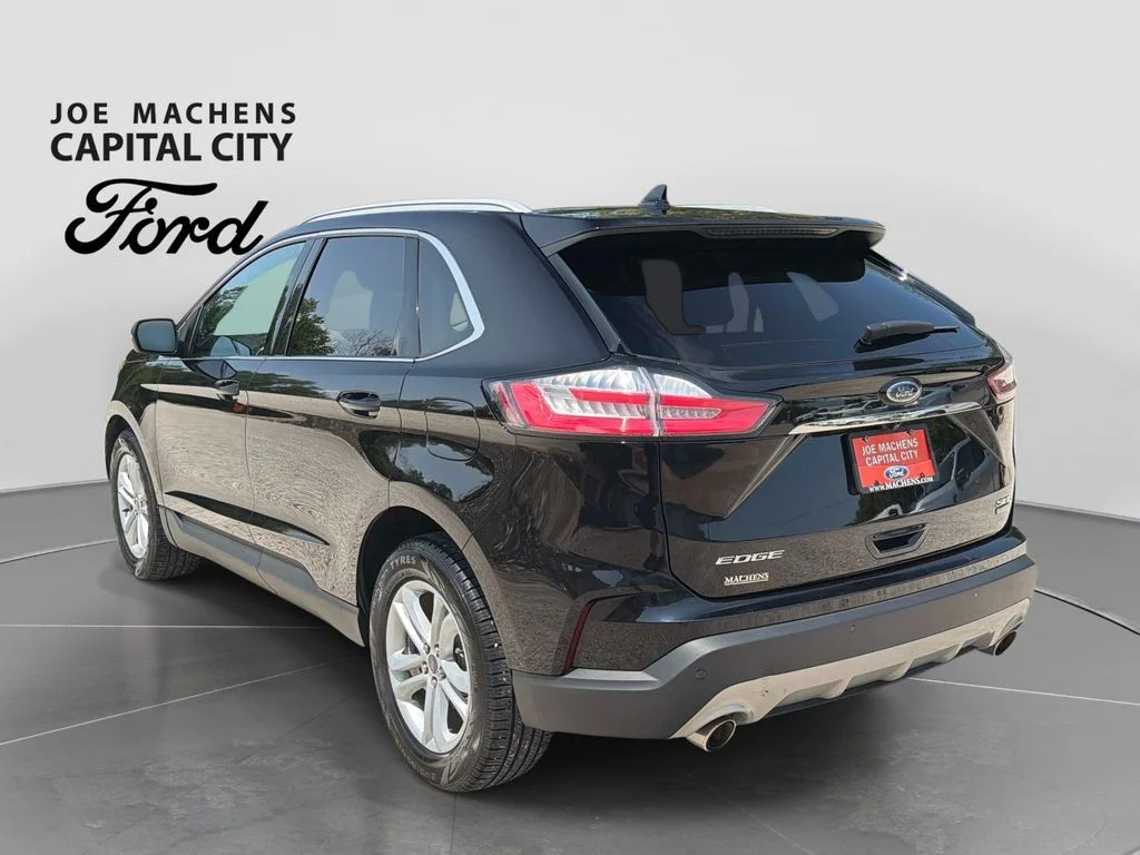 Used 2020 Black Ford SEL image 7
