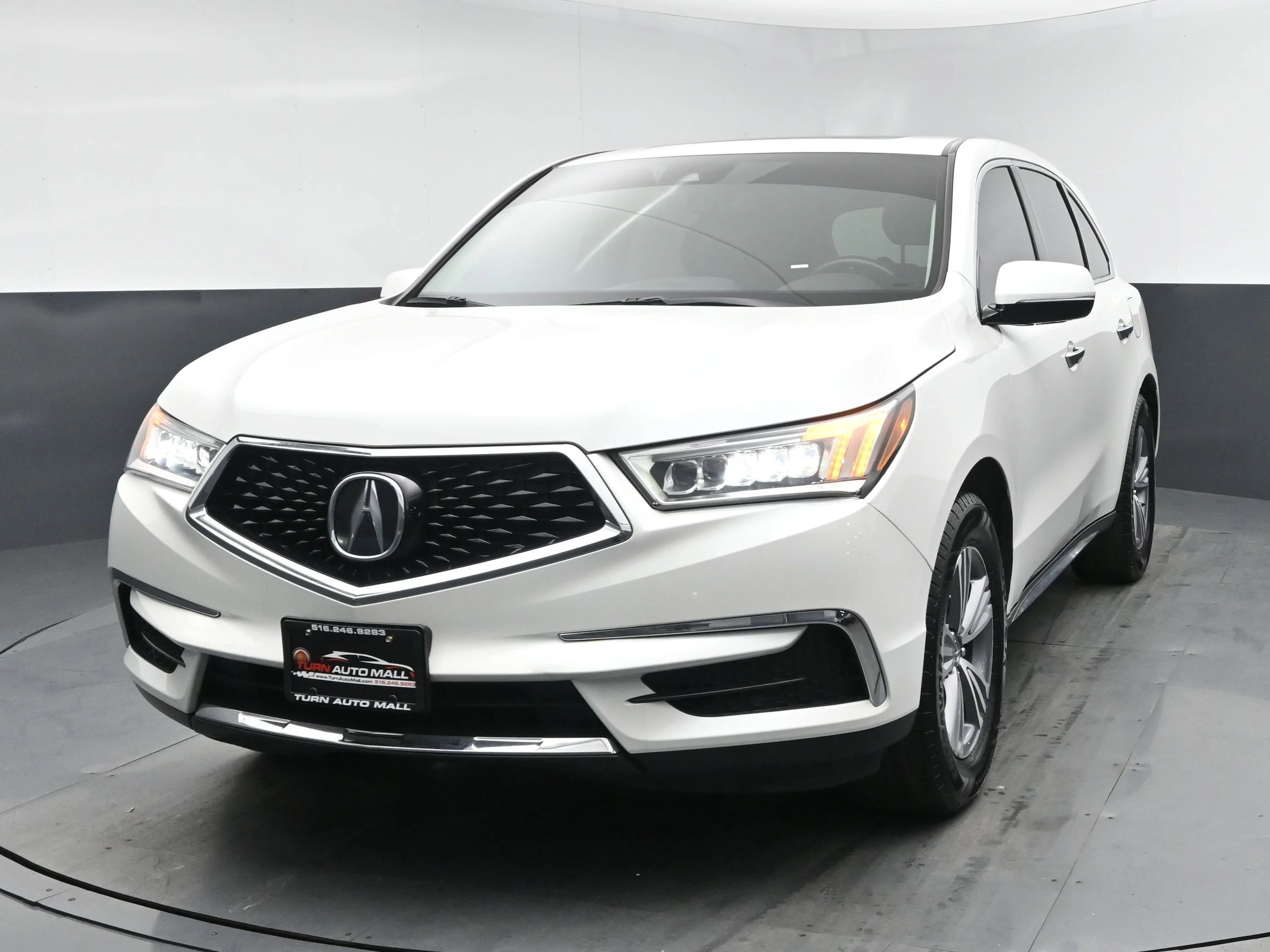 2020 Acura MDX SH-AWD's photo