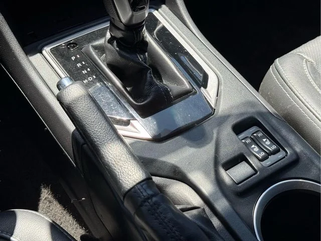 Used 2018 Blue Subaru 2.0i Limited image 25