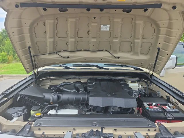 Used 2014 Beige Toyota Base image 29