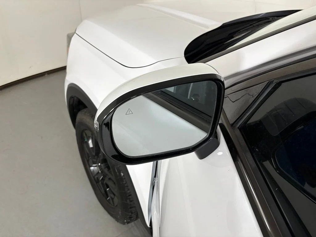 Used 2023 White Kia SX-Prestige X-Pro image 14