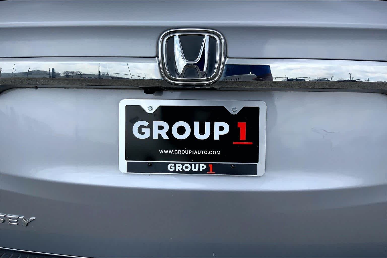 Used 2019 Lunar Silver Metallic Honda EX-L w/Navi/RES image 10