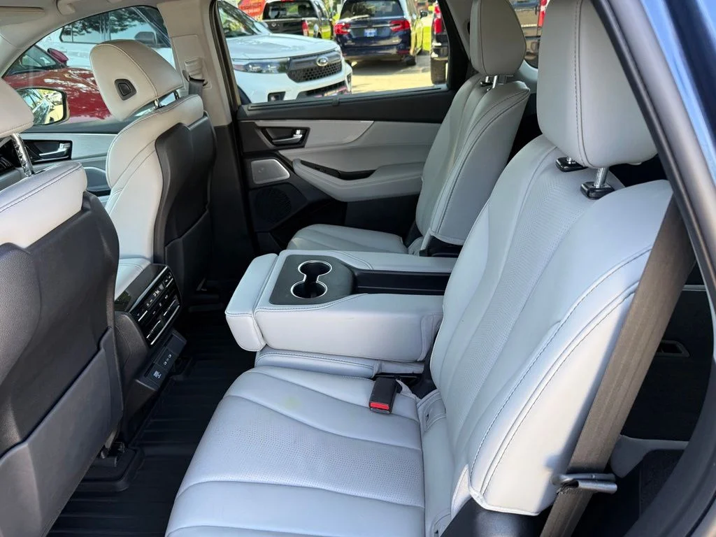 Used 2025 Canyon River Blue Metallic Acura Technology Package image 13