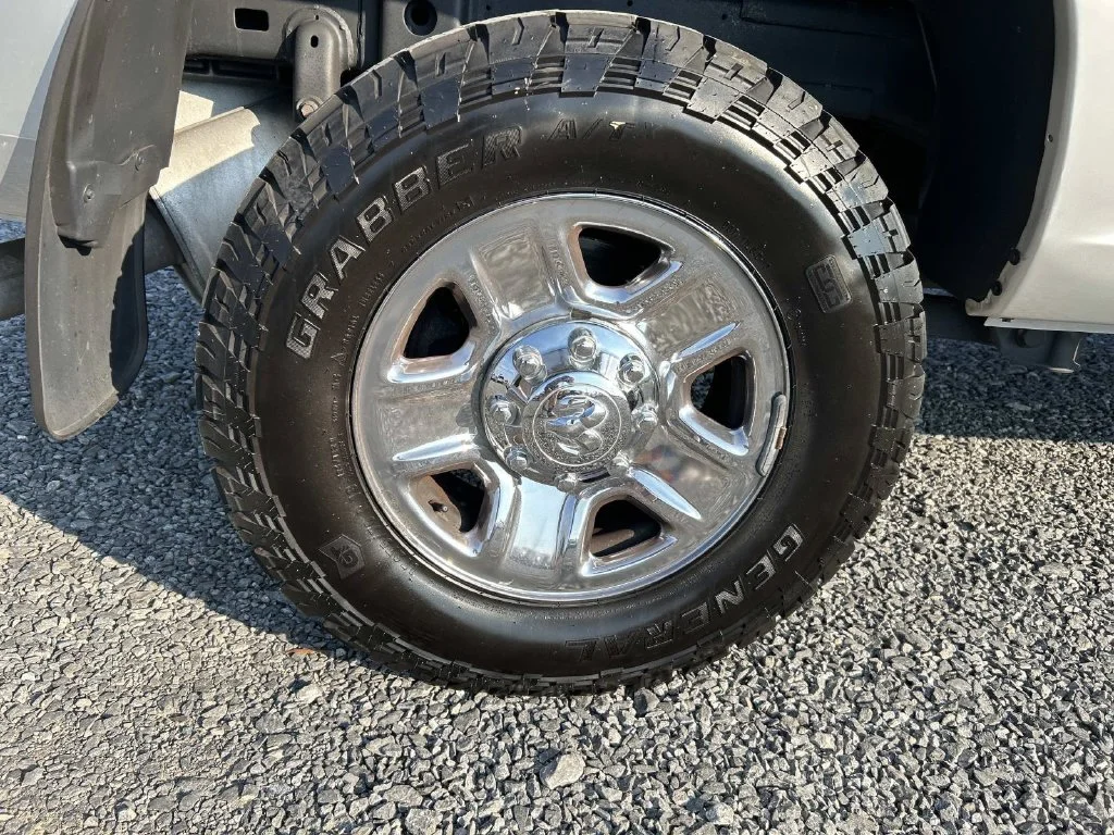 Used 2018 Silver Ram Tradesman image 22