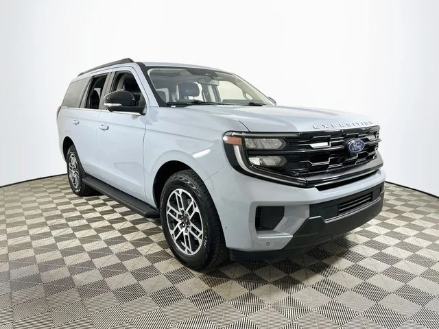 Certified Pre-Owned 2025 Ford Expedition Active