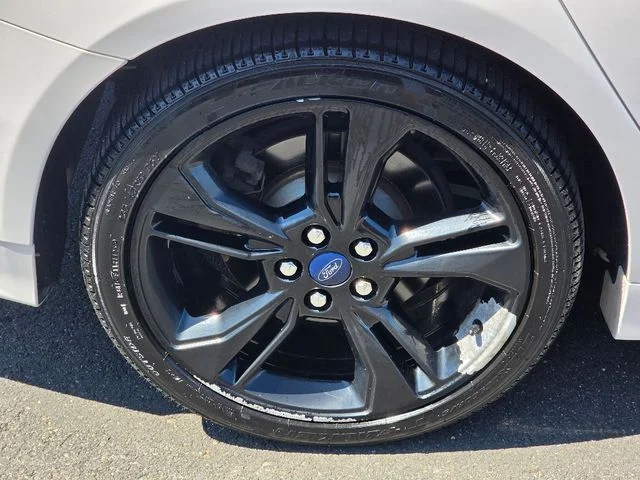Used 2017 White Ford Sport image 12