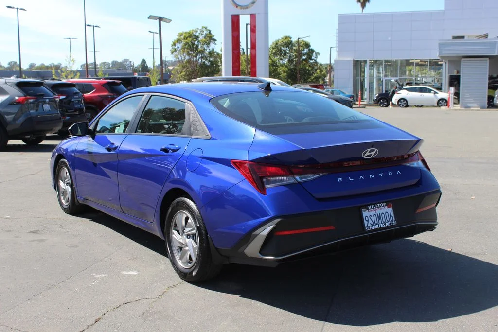 Certified Used 2025 Blue Hyundai SE image 9