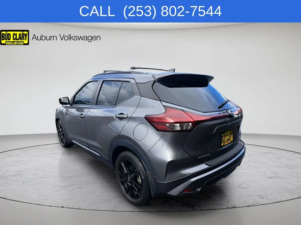 Used 2021 Gray Nissan SR image 5