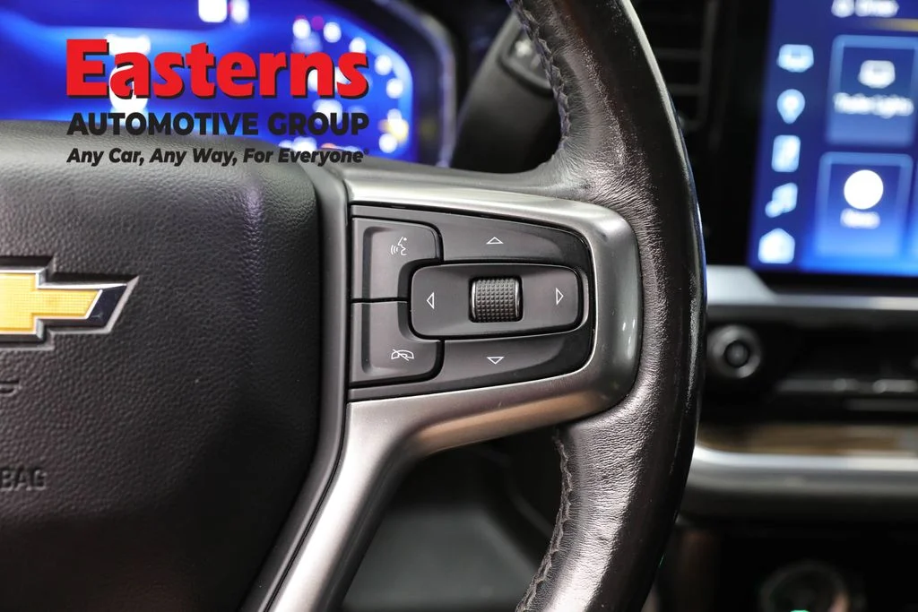Used 2022 Gray Chevrolet LT image 16