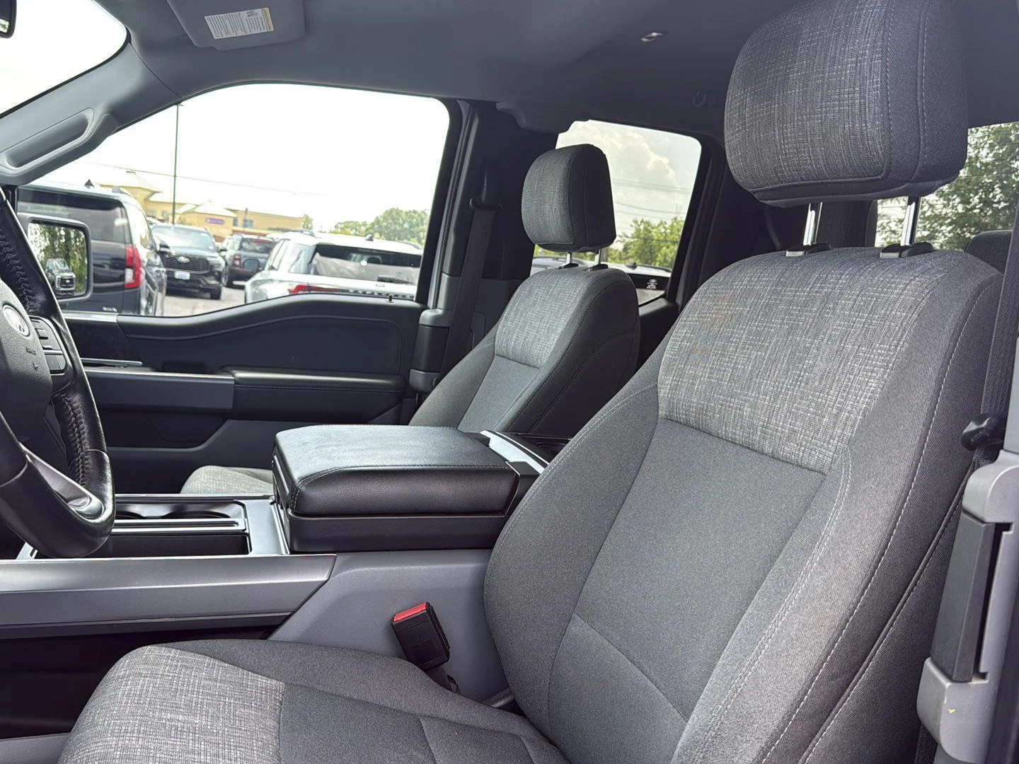 Used 2021 Space White Ford XLT image 4