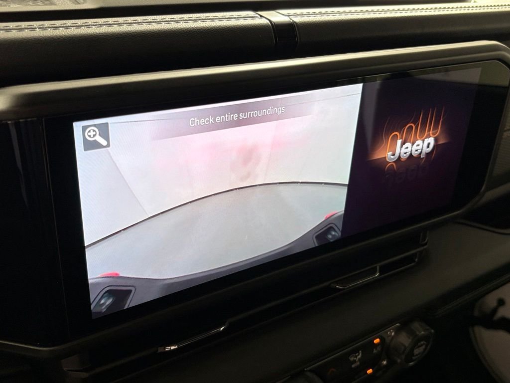 New 2026 Bright White Clearcoat Jeep Mojave image 37
