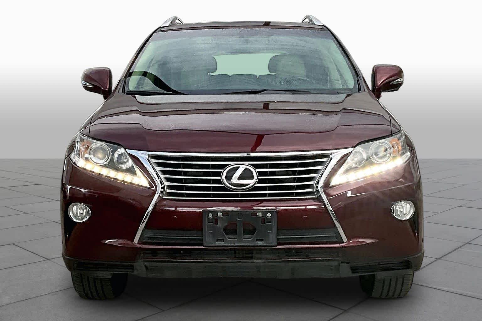 Used 2015 Claret Mica Lexus  image 4