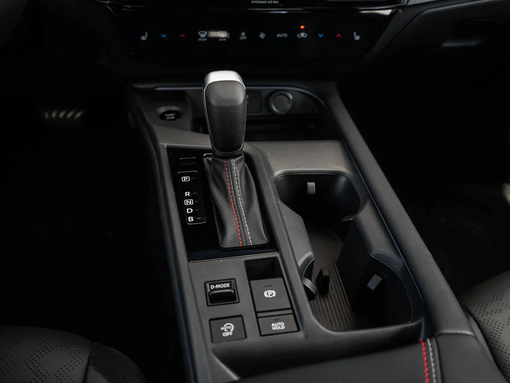New 2026 Aspen White Pearl Nissan SR image 25