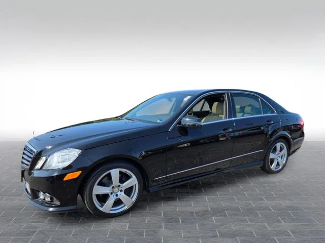 Used 2010 Black Mercedes-Benz E 350 image 3