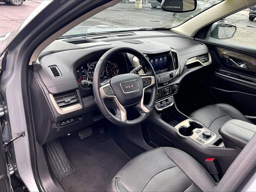 Used 2023 Sterling Metallic GMC Denali image 8