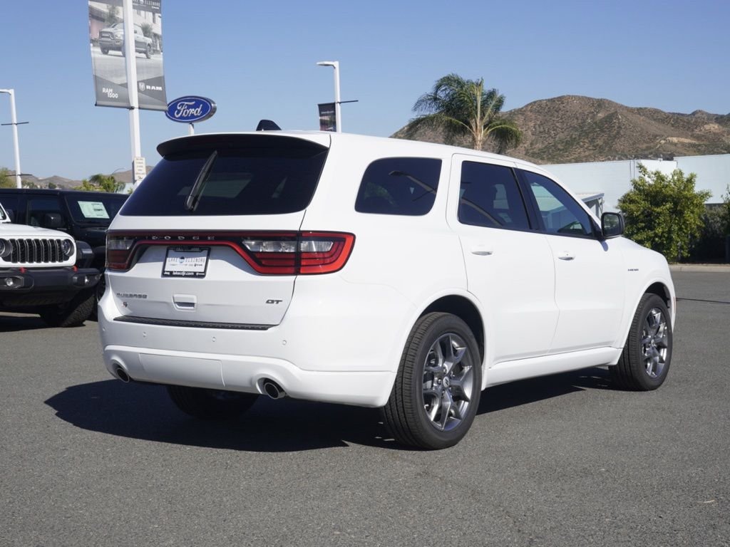 New 2026 White Knuckle Clear-Coat Exterior Paint Dodge GT HEMI V8 image 3