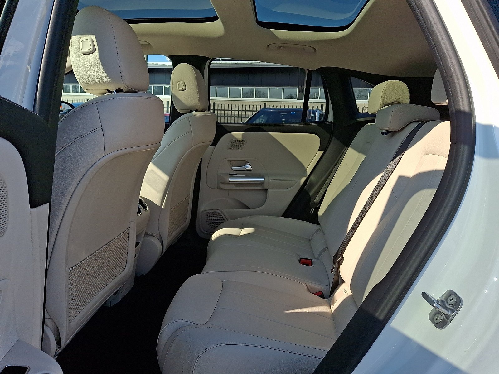 Used 2026 Polar White Mercedes-Benz GLA 250 image 6