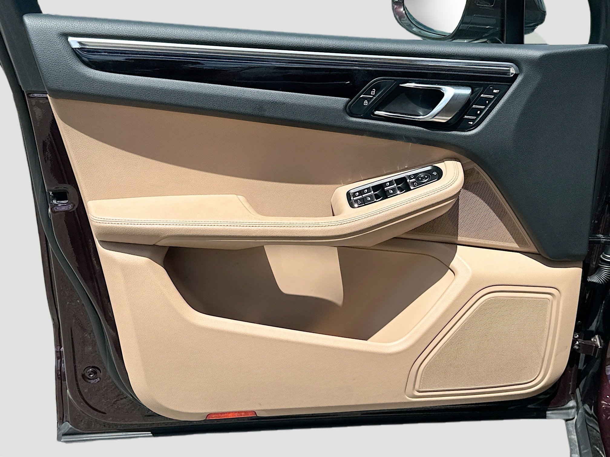 2024 Porsche Macan S - Photo 20