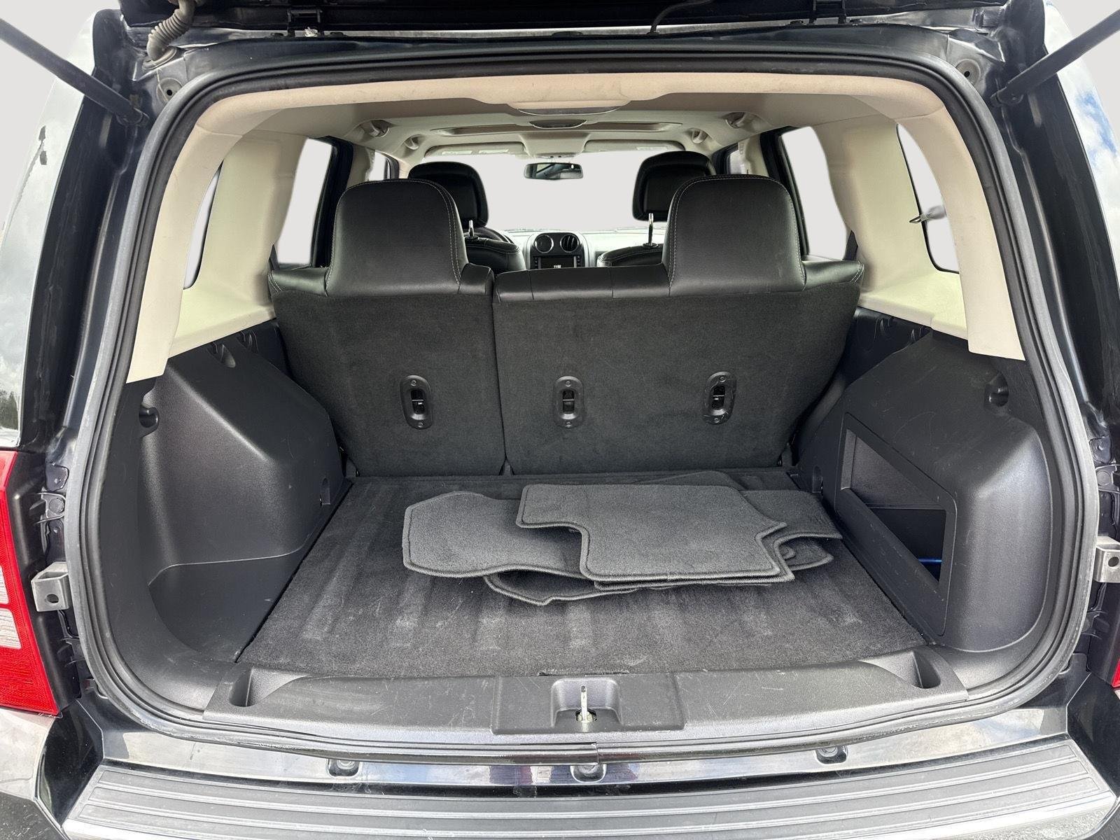 Used 2016 Black Clearcoat Jeep High Altitude Edition image 21