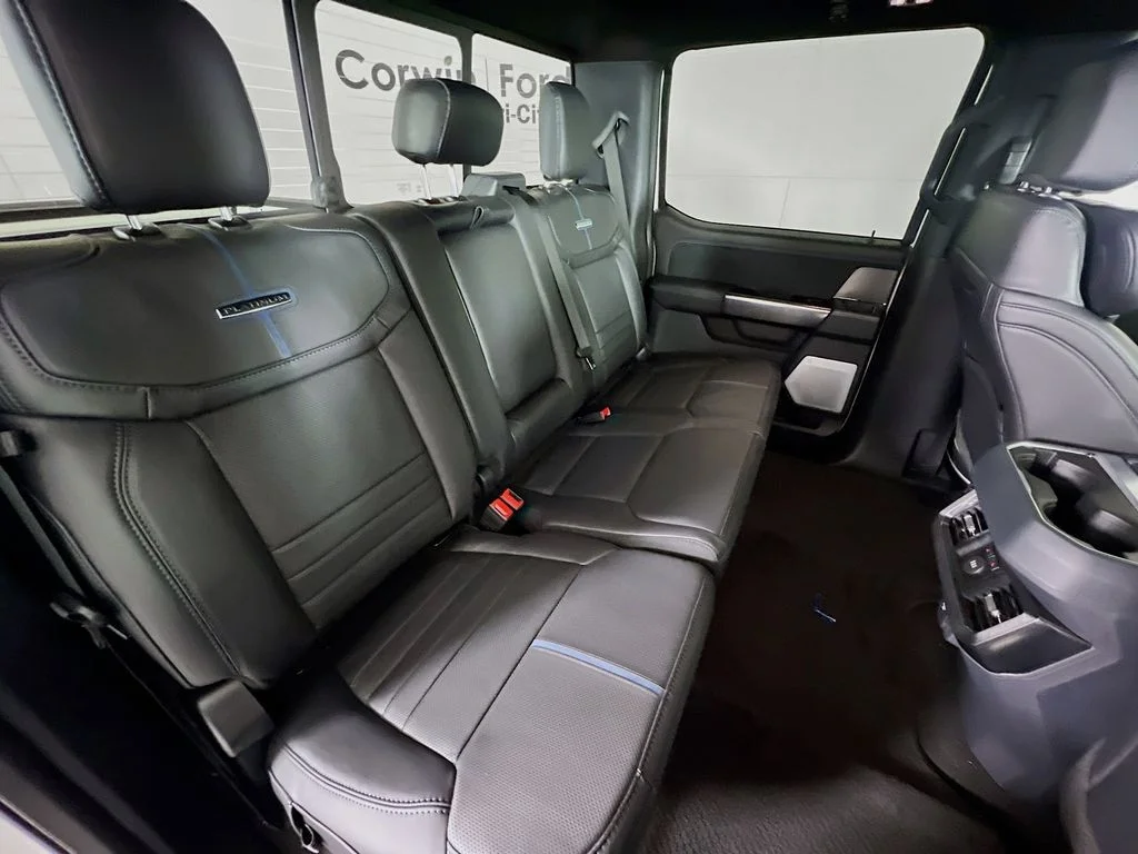 New 2026 Star White Metallic Tri-Coat Ford Platinum image 16