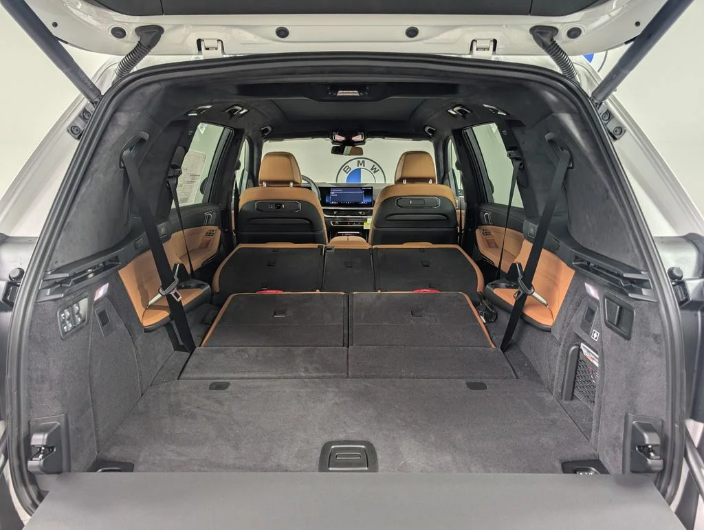 New 2027 White BMW xDrive40i image 22