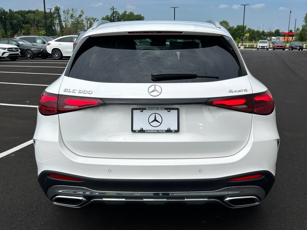 New 2026 Polar White Mercedes-Benz GLC 300 image 43