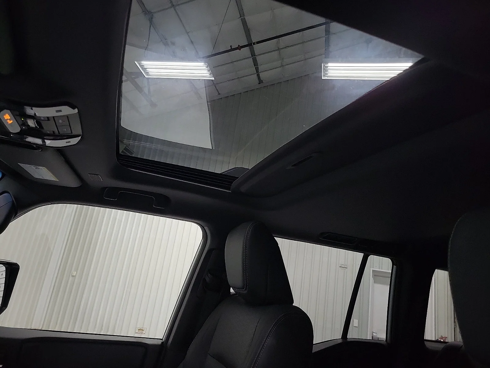 Used 2025 WIND CHILL PEARL Toyota  image 13