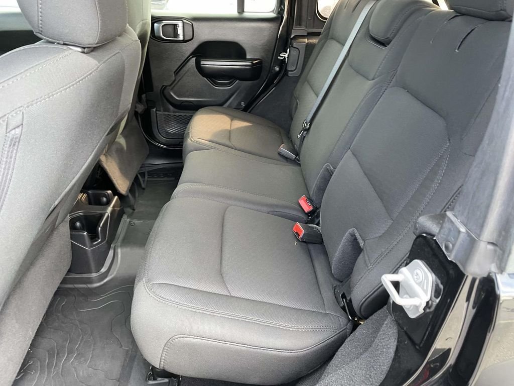 2021 Jeep Wrangler Unlimited Willys - Photo 23