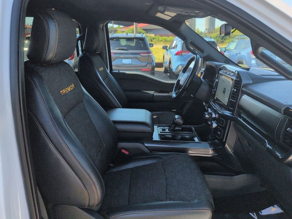 Used 2022 Oxford White Ford Tremor image 27