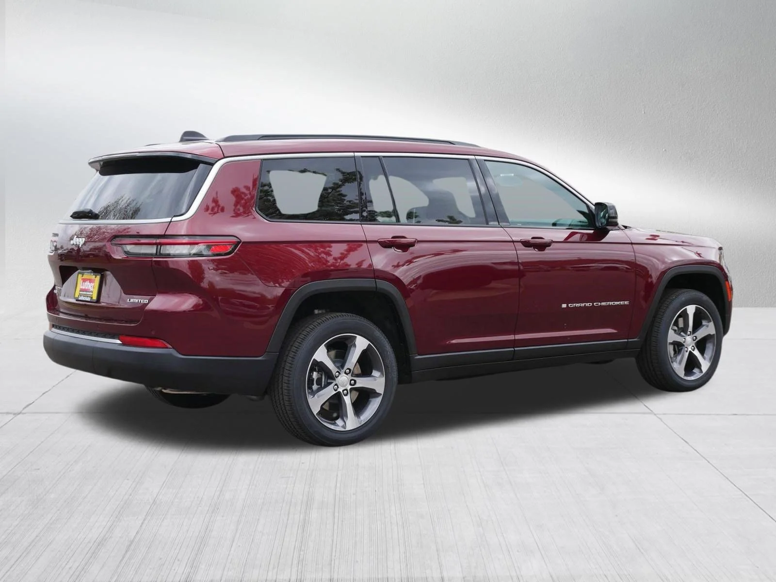 New 2026 Velvet Red Pearl-Coat Exterior Paint Jeep Limited image 7