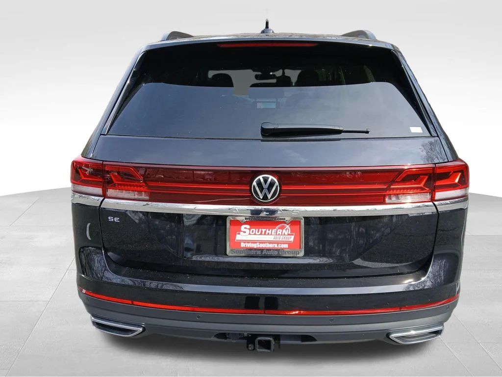 New 2026 Black Volkswagen 2.0T SE w/Technology image 4