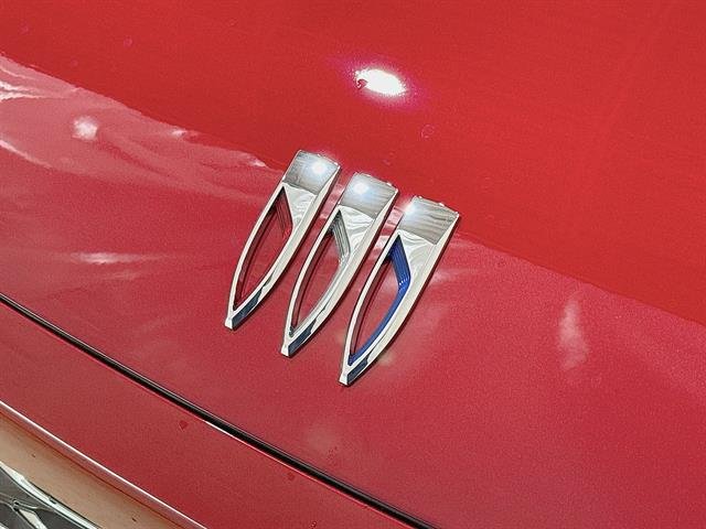 New 2026 Cherry Red Tintcoat Buick Avenir image 31