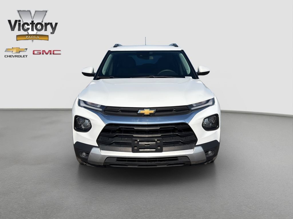 Used 2023 SUMMIT WHITE Chevrolet LT image 2