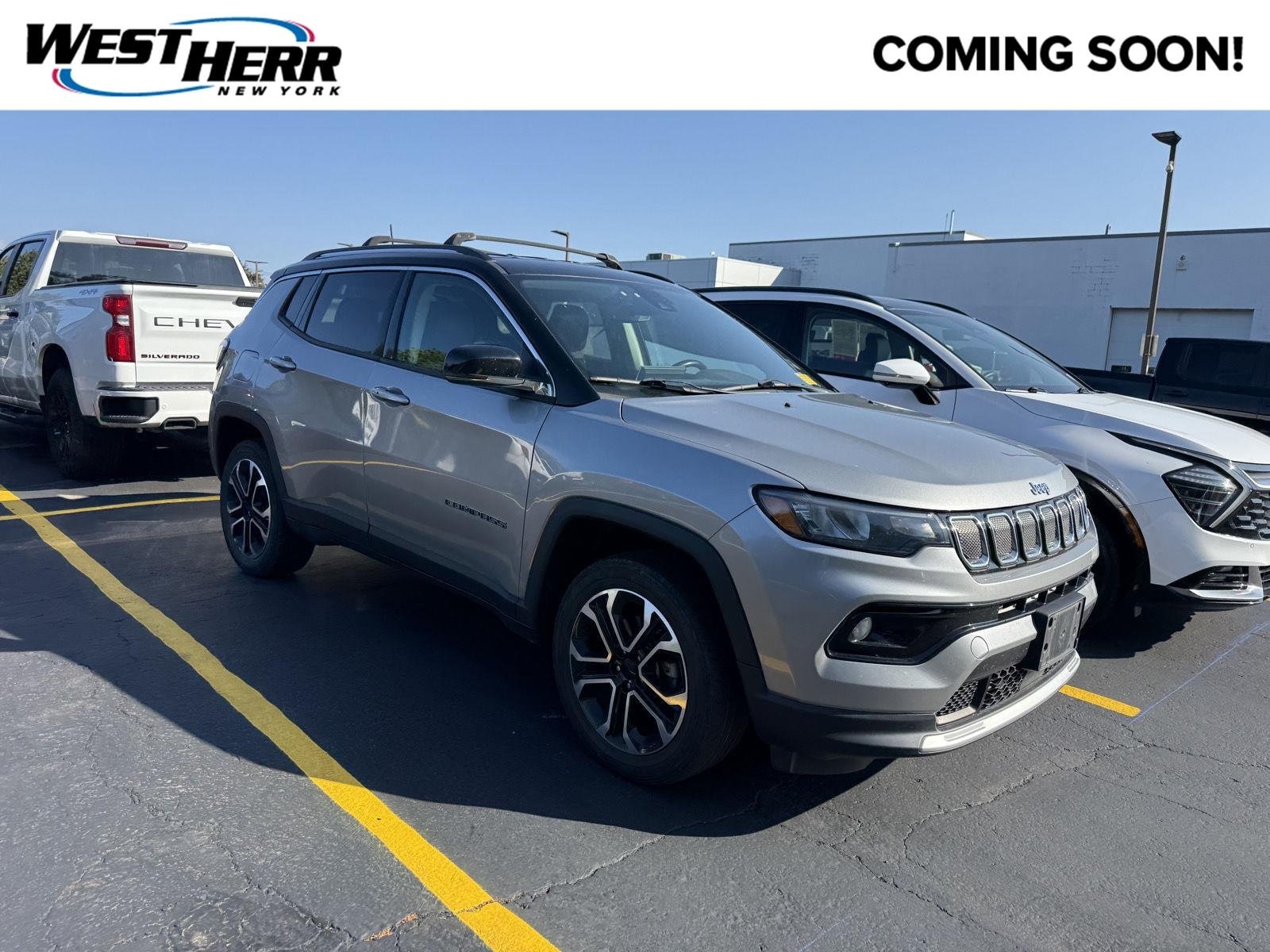 Used 2022 Billet Silver Metallic Clearcoat Jeep Limited image 1