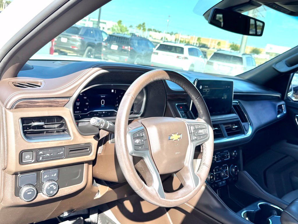 Used 2022 White Chevrolet LT image 11