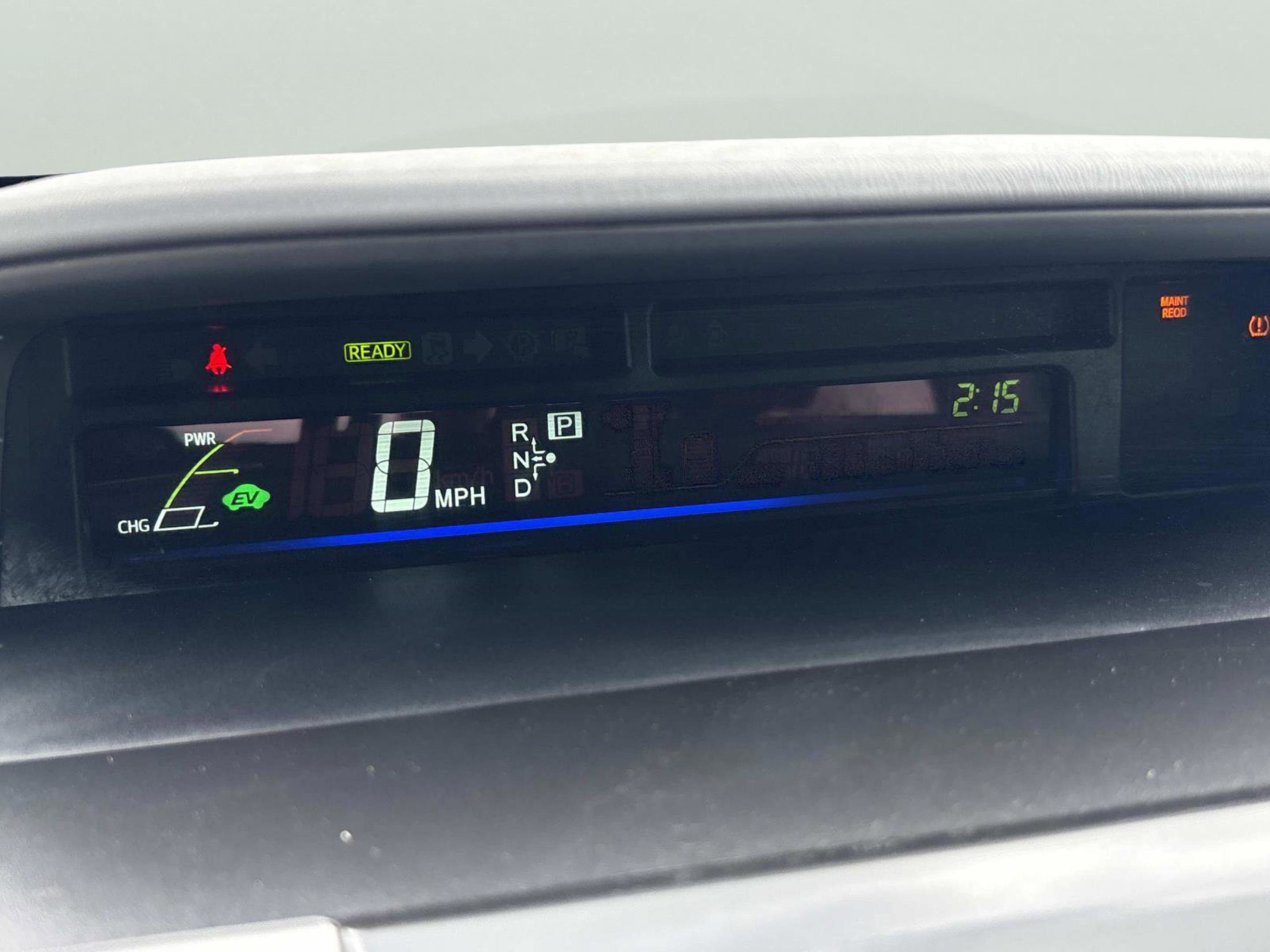 2016 Toyota Prius v Five - Photo 35