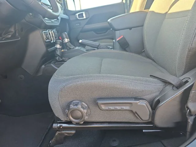Used 2024 Gray Jeep Sahara 4xe image 28