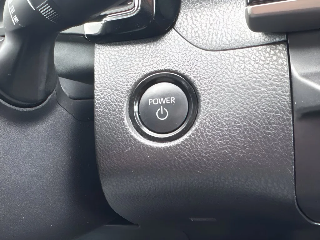 Used 2025 White Toyota LE image 19