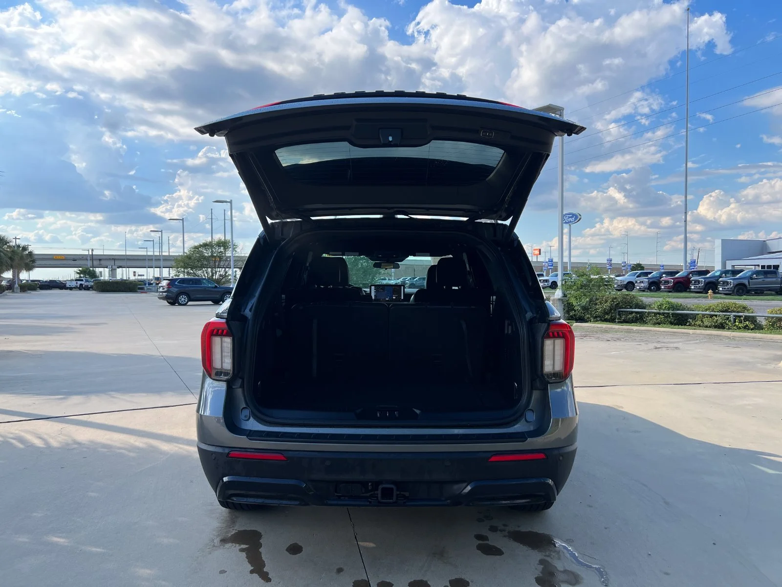 Used 2025 Gray Ford ST-Line image 4