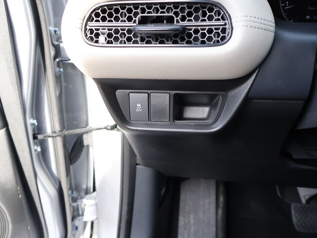 Used 2026  Honda LX image 28
