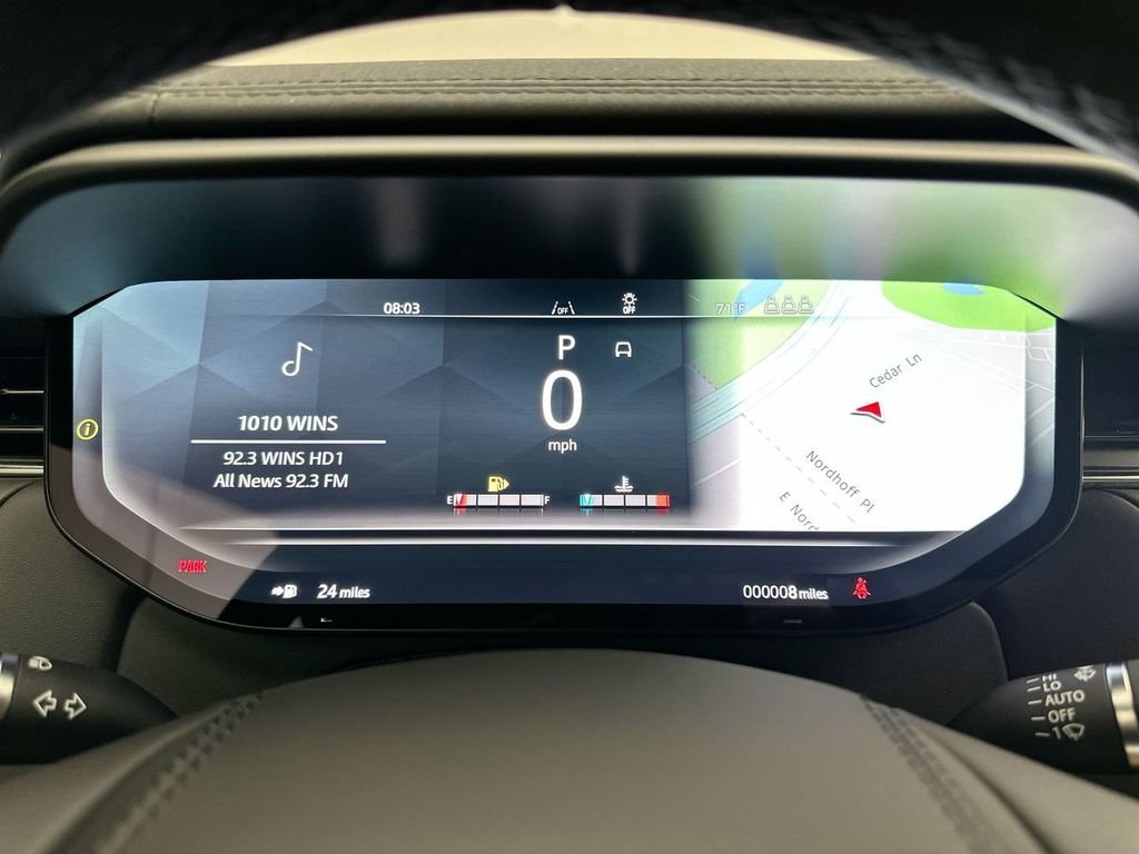 New 2026 Carpathian Grey Land Rover Dynamic SE image 15