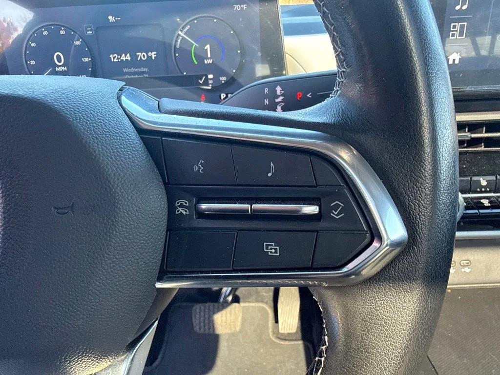 Used 2024 Pacific Blue Metallic Honda Touring image 12