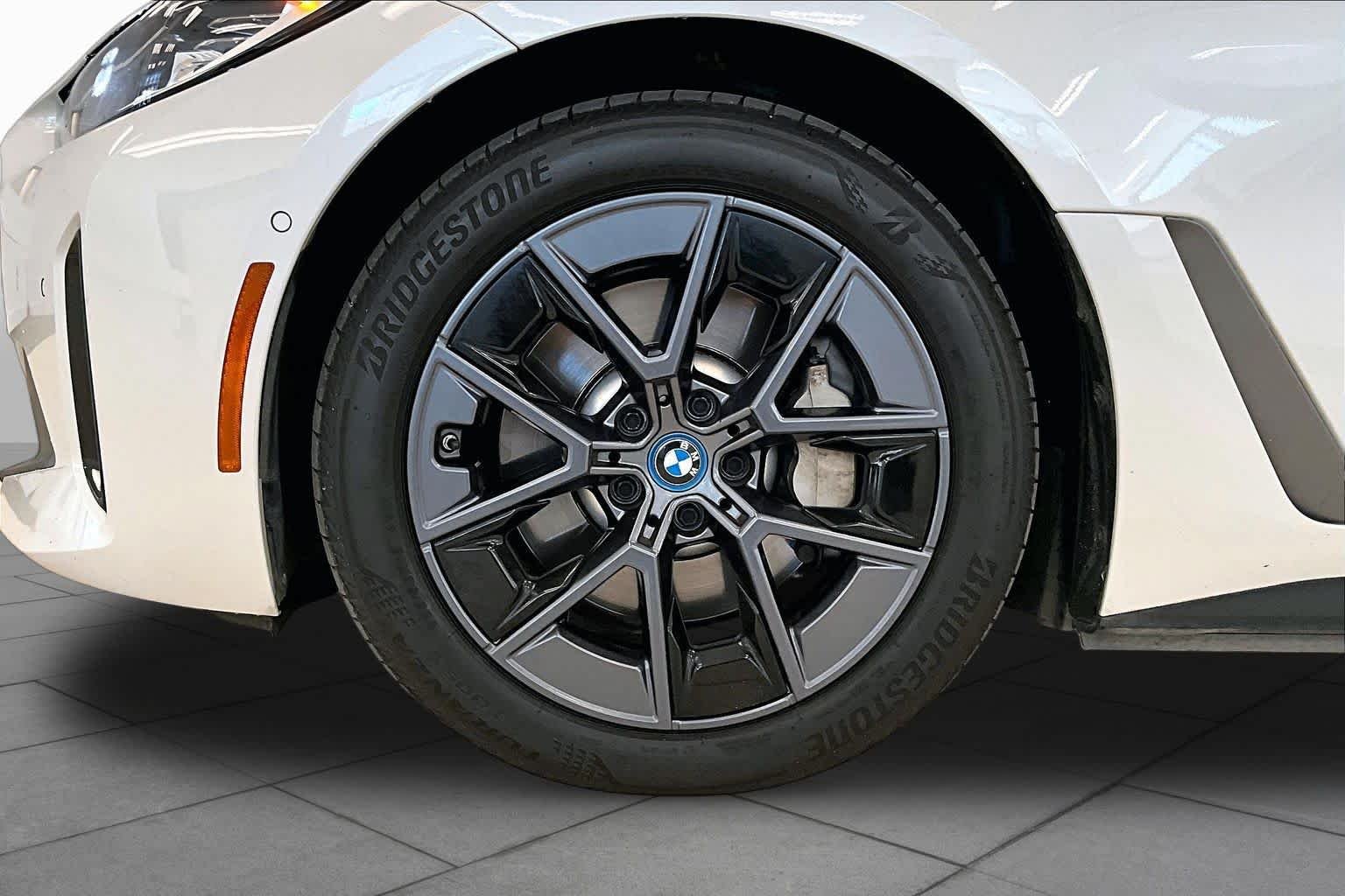Used 2023 Mineral White Metallic BMW eDrive40 image 10