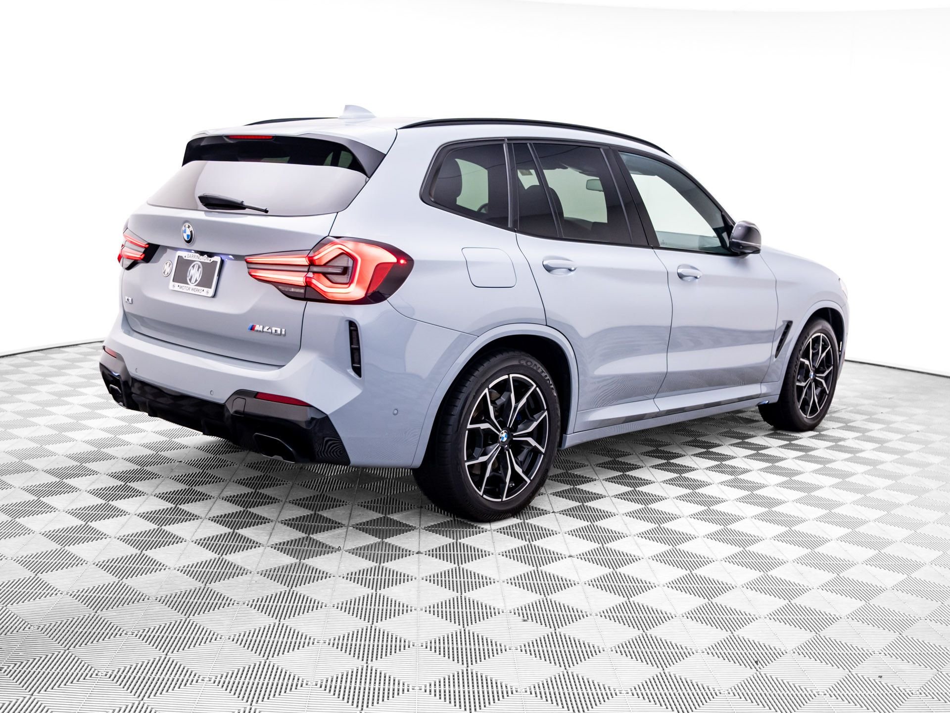 Used 2024 Brooklyn Grey Metallic BMW M40i image 6